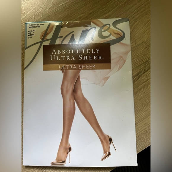 NIB Hanes Absolutely Ultra Sheer Control top panty hose - Picture 1 of 6